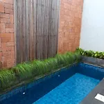Louto Dmell Villa & Guesthouse
