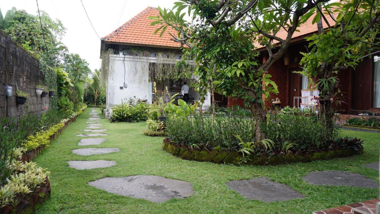 Homestay Louto Dmell & *